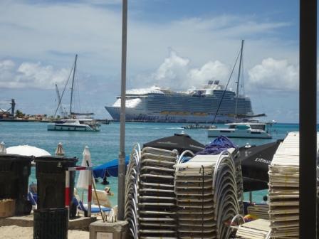 Wonder of the Seas at Sint Maartens